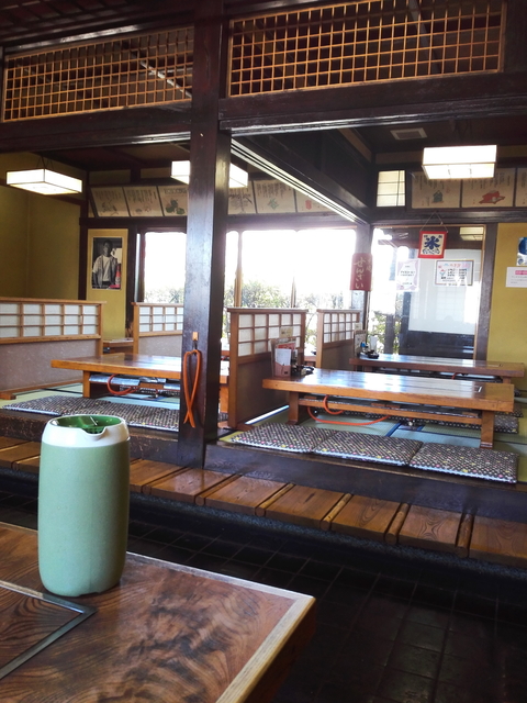 つるき_板垣店内.jpg