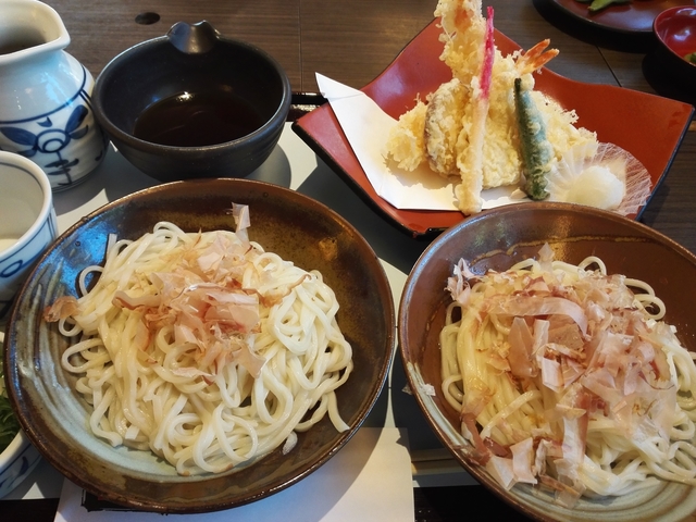 つるつる1天おろしうどん.jpg
