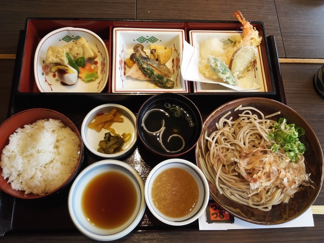 つるつるお昼御膳天ぷら.jpg
