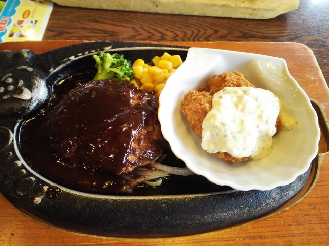 トマオニハンバーグ&カキフライ.jpg